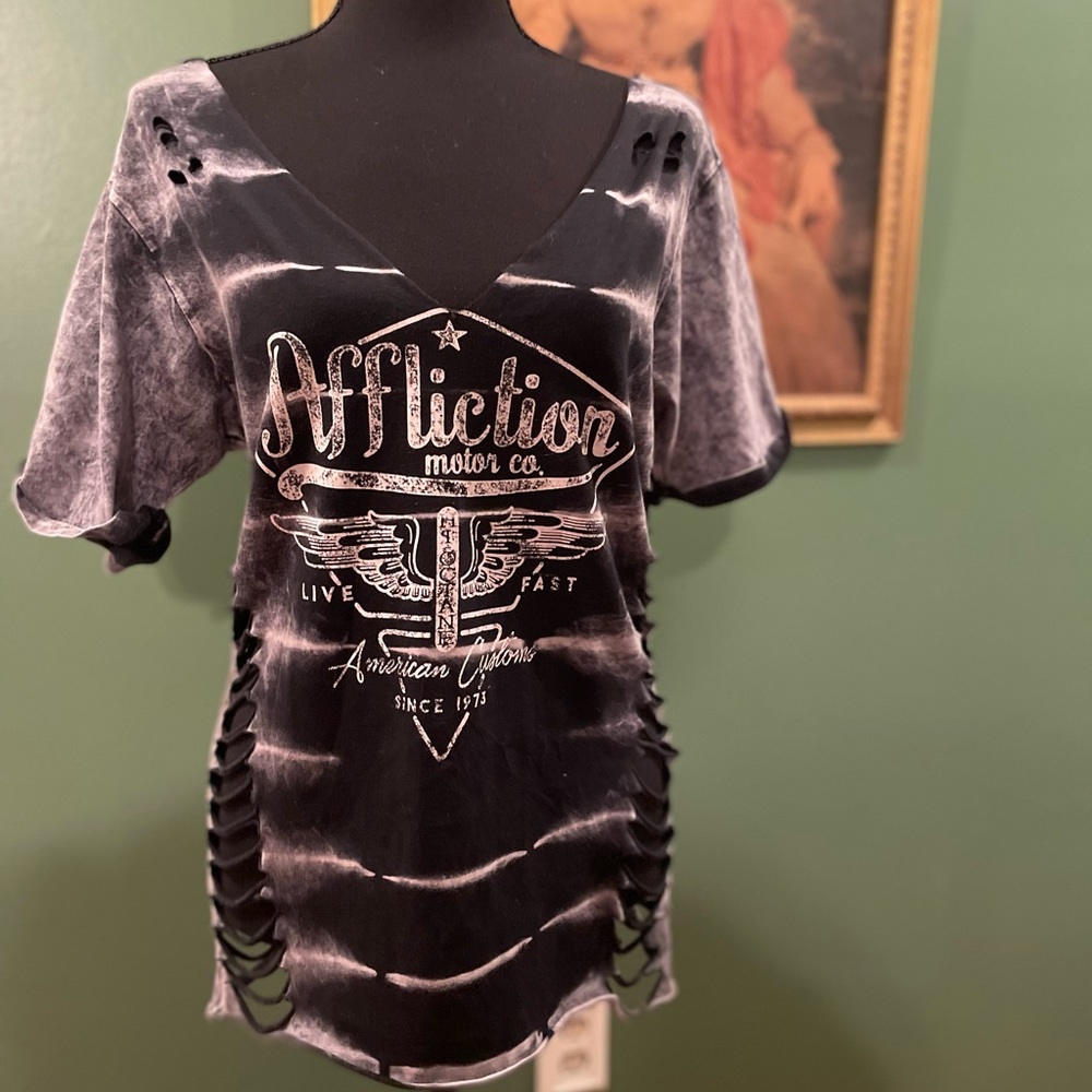 Affliction Ladies Woman's Shirt Top Size M deep scoop neck distressed TA-CL0048